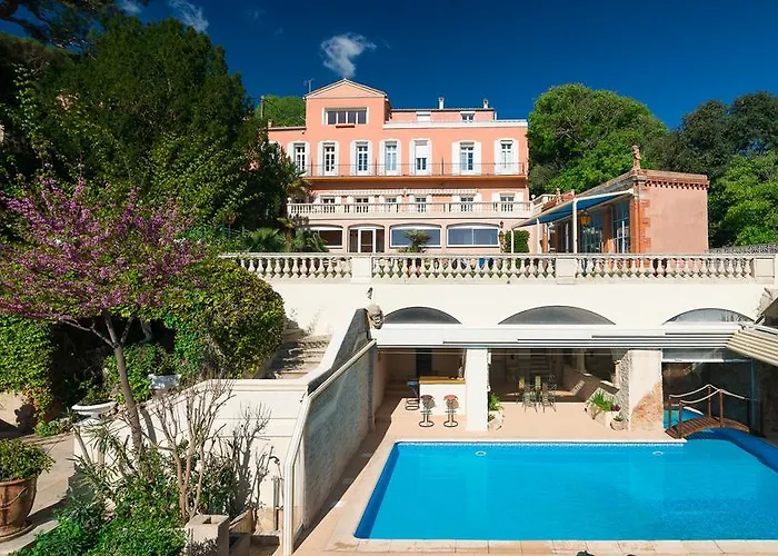 Hôtel Jacuzzi: B&B Le Logis Du Mas